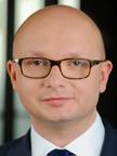Przez kilka miesięcy była oddelegowana do departamentów prawnych HSBC Bank Polska S.A.