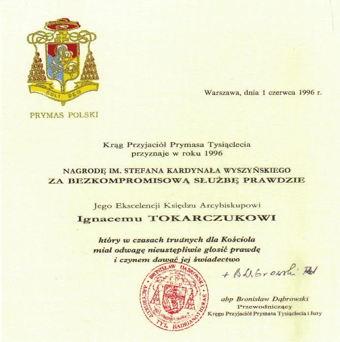 Ekspozycję zamyka akt przyznania przez Krąg Przyjaciół Prymasa Tysiąclecia księdzu arcybiskupowi Ignacemu Tokarczukowi w dniu 1 czerwca 1996 r.