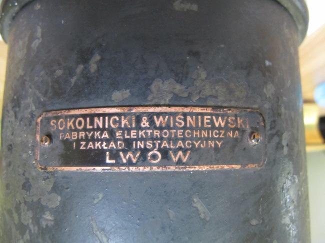 114 Maszyny Elektryczne - Zeszyty Problemowe Nr 4/2017 (116) techniczna i zakład instalacyjny Lwów 31. Sokolnicki był tam kierownikiem technicznym.