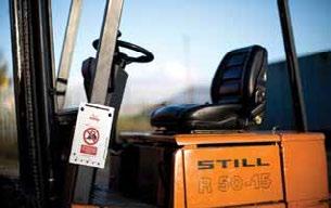 akrylonitrylo-butadieno-styrenowy) Zakres temperatur użytkowania: od -5 C do +65 C Metoda mocowania: taśma samoprzylepna, obejma The Forkliftag Daily Inspection Booklet can record up to 252 daily
