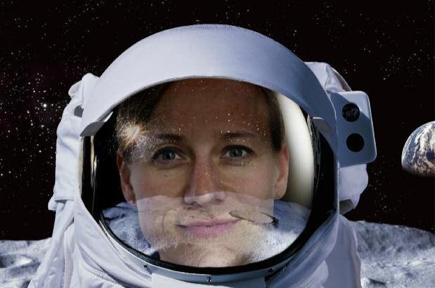 Mój staż w Europejskiej Agencji Kosmicznej 2015-2017 Agata Kołodziejczyk 1,2 1 Stowarzyszenie Astronomia Nova 2 Obserwatorium Astronomiczne Królowej Jadwigi w Rzepienniku Biskupim Autorka na okładce