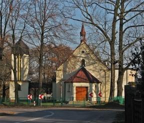 Kościół Podwyższenia Krzyża Świętego W Łośniu (dzielnica Dąbrowy Górniczej) stoi kościół pw. Podwyższenia Krzyża Świętego z lat 1890-1910.