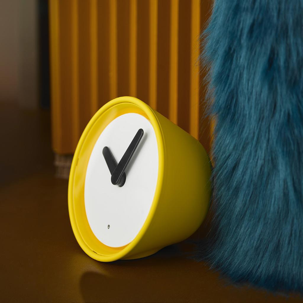 MATERIAŁY PRASOWE IKEA / LUTY 2018 / 35 PH148236 Wbudowany czujnik dotykowy sprawia, że po