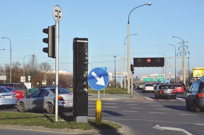 W 2015 roku zgłoszono Policji 33 070 wypadki drogowe, rany odniosło w nich 39 973 osób a zginęły w nich 2 946 osoby. W tym okresie zgłoszono Policji 363 208 kolizje drogowe.