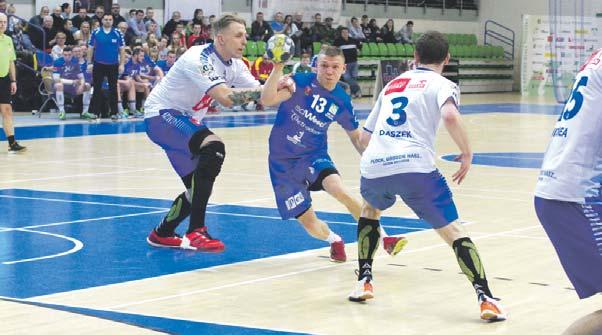 Trener Damian Panek podziękował Adrianowi Dudkowskiemu (Wisła Puławy) i zapowiada, że w najbliższych dniach zamknie listę transferową swej ekipy. Podlasie Biała Podlaska pokonało Dolcan Ząbki 2:0.