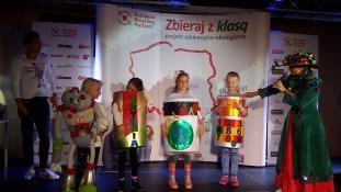 ODKRYWCY PRZYRODY Program innowacji Odkrywcy przyrody- między przyrodą a zabawą jest skierowany do uczniów klas II i