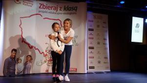 na jego piękno, wykształci poczucie odpowiedzialności człowieka za stan środowiska i przekona o zależności człowieka