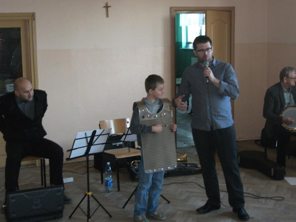 Lekcja muzyczna 13 listopada do naszej szkoły przyjechała następna "Lekcja muzyczna".