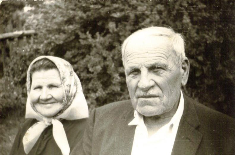 FRANCISZKA MARIA FELDMAN Z D. CWIKLA [4 X 1900 zm. 21 XI 1989] 112 lat temu urodziła się moja ukochana Babcia. Przyszła na świat 4 października 1900 r.