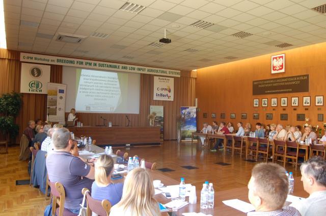 6. Nauka Doradztwu Rolniczemu Referat: Ochrona różnorodności biologicznej