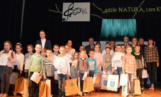Nr 43/17 październik 2017 gdzie NATURA, tam KULTURA Na konkurs dostarczono ponad 350 prac plastycznych.
