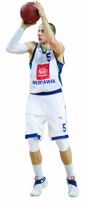 jeszcze ze szkoły średniej a potem NBA, zrobiły na mnie wielkie wrażenie. Pierwszy lot samolotem 2004 Gdy dostałem się do kadry U16. Lecieliśmy do Hiszpanii na jakiś mecz z kadrą regionu.