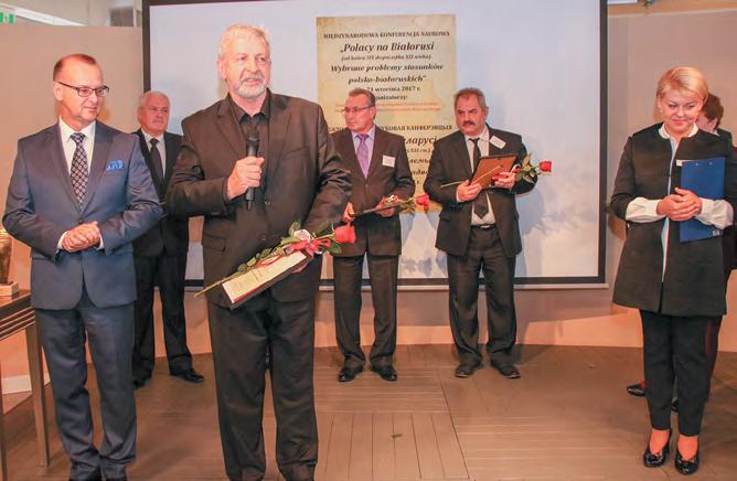Iness TODRYK-PISALNIK W imieniu nagrodzonych podziękowania składa znany białoruski polityk Aleksander Milinkiewicz 1937-1938, będącego wynikiem «operacji polskiej», przeprowadzonej przez NKWD.