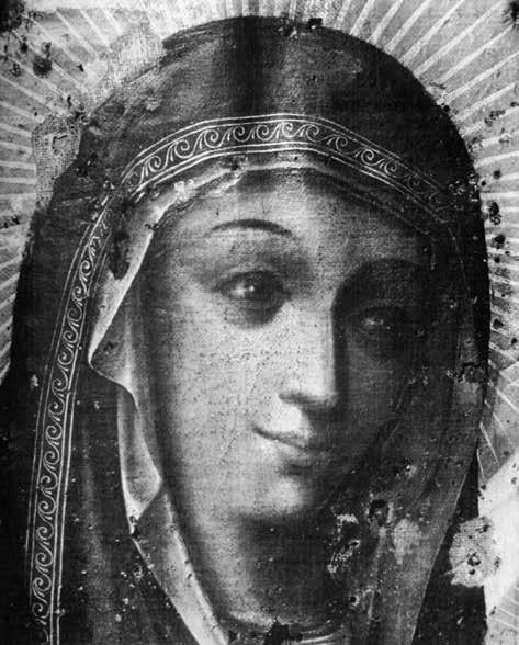 7. Budslavo Švč. Mergelės Marijos paveikslo fragmentas, 1995 (būklė prieš restauraciją), Viktoro Lukaševičiaus nuotrauka Close-up of Budslav Mother of God painting, 1995 (before restoration) 8.
