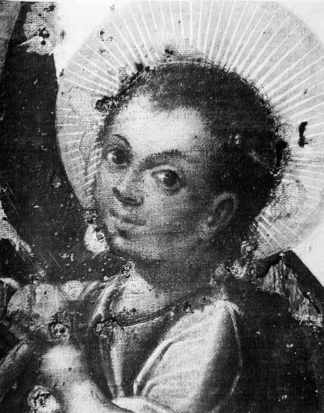 Mergelės Marijos paveikslo fragmentas, 1995 (būklė prieš restauraciją), Viktoro Lukaševičiaus nuotrauka Close-up of Budslav Mother of God painting, 1995 (before restoration) padengtų lentų 32.