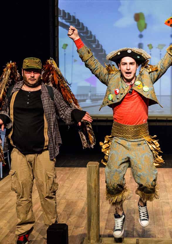 David Almond Mo j tata chce latac jak ptak Przekład: Elżbieta Woz niak Rez yseria: Andrzej Jakubas Scenografia i kostiumy: Wojciech Stefaniak Choreografia i ruch sceniczny: Iwona i Jarosław Staniek