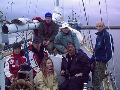 VI. Wspominki i opowieści żeglarskie Gdynia - Hel - Kłajpeda - Władysławowo - Puck - Gdańsk - Górki Zachodnie na jachcie s/y SYRENKA 30-09-2004 08-10-2004 opowiada Magda Waldon W rejsie udział