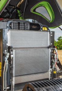 FENDT 1100 MT Wersje wyposażenia Silnik Podrzewaz silnika Podrzewaz (silnik, olej przekładniowy) Przekładnia