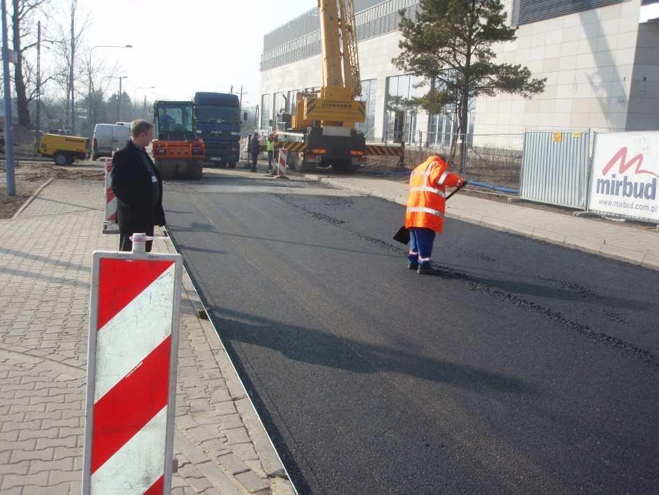 Inwestycje drogowe Budowa ulic: Jeziorowej, Mydlarskiej (14 KDL i 43 KDD), Wiązanej wraz z chodnikiem, ciągu ulic Trzykrotki i