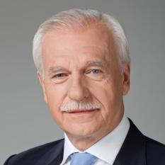 Historyk, politolog, zajmuje się problematyką stosunków polsko ukraińskich po 1939 roku oraz kwestią antykomunistycznego oporu w Europie Środkowej po 1944 r.
