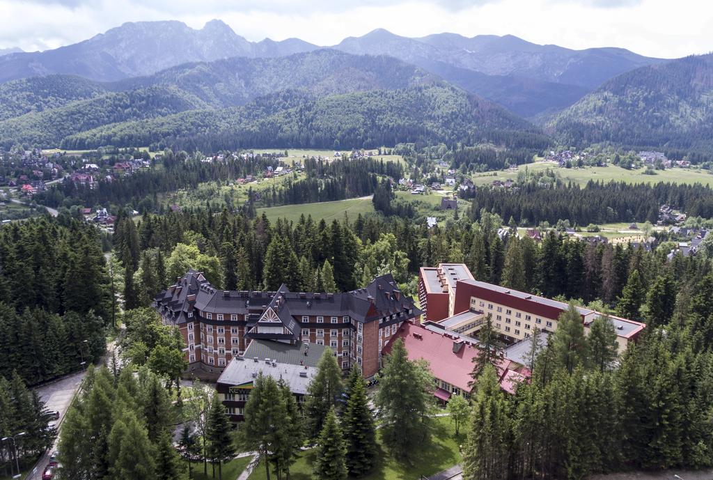 REWITA ZAKOPANE 16 W ofercie ośrodek Rewita Zakopane w Kościelisku proponuje Państwu organizację i obsługę konferencji, szkoleń oraz spotkań biznesowych.