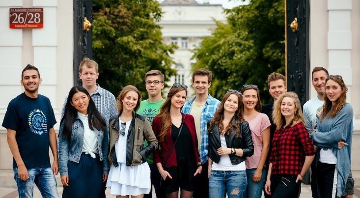 JAKOŚĆ KSZTAŁCENIA oceny zewnętrznych komisji akredytacyjnych jakość nauczania oceniana jest przez Polską Komisję Akredytacyjną (wcześniej Państwową Komisję Akredytacyjną); UW posiada 8 ocen
