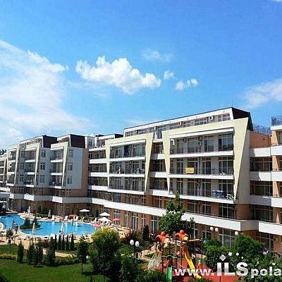 Elegancki i kompaktowy apartament typu studio z widokiem i bezpośrednim wyjściem na basen w