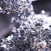 Jeszcze większy potencjał oszczędności wynika dzięki pozostawaniu poddawanych recyklingowi czystych metali pozyskanych od