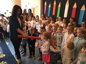 Pasowanie na Przedszkolaka w Przedszkolu Nr 1 w Koniecpolu z udziałem firmy TechnoNICOL Agnieszka Młyńska Dzień Postaci z Bajek Bożena Rał Z okazji obchodów DNIA PO- STACI Z BAJEK 6 listopada dzieci