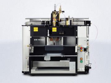 płynem Lugola; analiza cząstek w zakresie wielkości od 2 µm do 2 mm; 4 dostępne powiększenia (2X, 4X, 10X, 20X); próbka pobierana jest automatycznie z prędkością od 0,005 do 250 ml/min; urządzenie