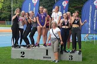 Na tym samym dystansie Agnieszka Wieczorek zajęła trzecie miejsce. Sztafeta 4x100 m w składzie Julia Komocka, Weronika Prabucka, Julia Oberlan, Paulina Malicka wywalczyła medal brązowy.
