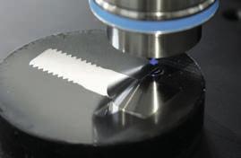 The measurement lens scans the entire route and stores all data in the program.