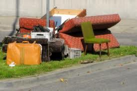 Odpady wielkogabarytowe (meble, wyposażenie wnętrz materace, krzesła, stoły, dywany i wykładziny itp.