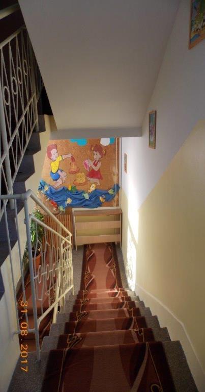 malowanie korytarza górnego malowanie klatki schodowej