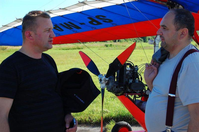 Na terenie Gminy Rytwiany istnieją idealne warunki do uprawiania zarówno para- jak i motolotniarstwa. Bazą wypadową do podniebnych lotów jest lotnisko przeciwpożarowe w Rytwianach (RYTWIANY: N50 30.