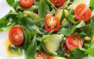 23/10/2015 Utworzenie Rady zakładowej Looije Tomaten Tekst: Grada Terlouw en Arja Hilberdink Dlaczego w firmie Looije musi być rada