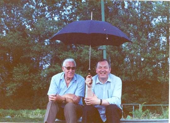 Od lewej stoją księża: n, Stanisław Orłowski, n, Edward Kłopotek. Zdjęcie 65 Rok? Hrubieszów.