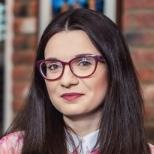 Szkolenia i warsztaty prowadzone są przez znanych praktyków, ekspertów posiadających wieloletnie doświadczenie w swojej branży.