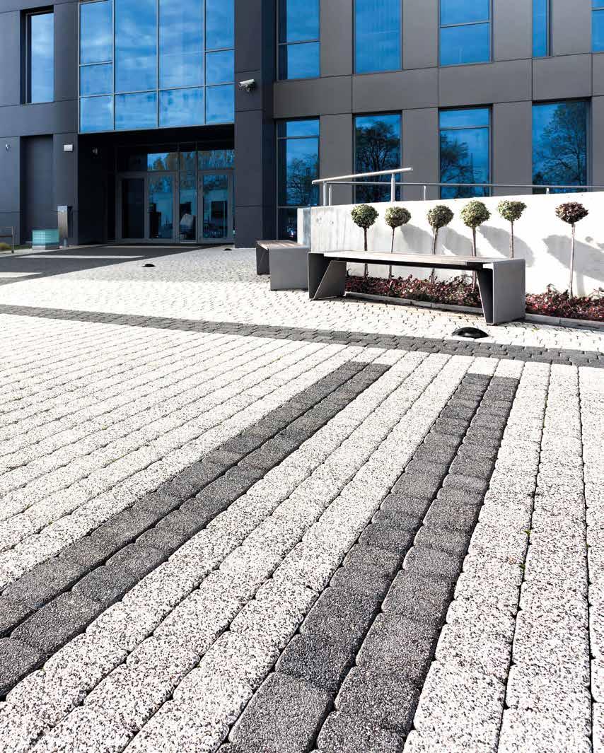 Jednak elegancja barw naturalnego kruszywa nadaje jej niestandardowego stylu.