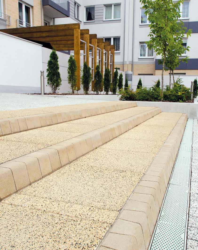 Dwa kolory - barwy jesieni oraz bursztyn pozwolą dopasować Frontierę do nawierzchni utrzymanej ciepłych odcieniach brązu i żółci. wysokość zużycie [szt.