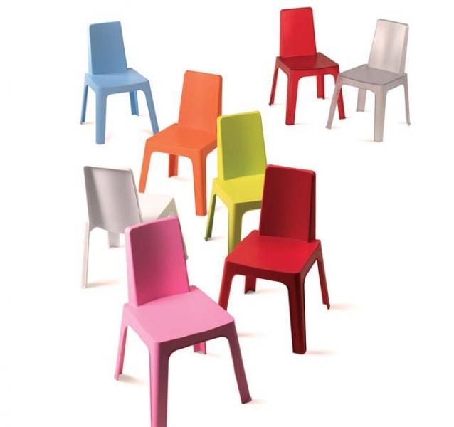 PRODUCENT H Ceny z VAT Krzesło i stolik Julietta Typowe krzesełko dla przedszkolaka: zgrabne, lekkie, kolorowe i bezpieczne.