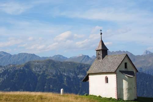 Natura i zabytki Polanica oferuje liczne trasy spacerowe, m.in. rodzinną, nordicwalking, czy szlakiem architektonicznych zabytków miasta.