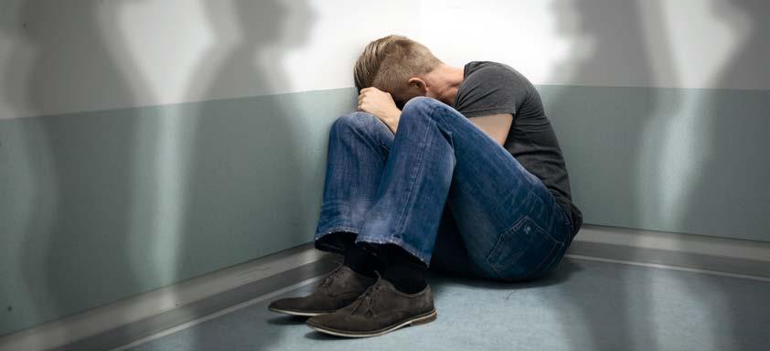 Czy schizofrenia jest chorobą dziedziczną? Dodatni wywiad rodzinny sugeruje obecność choroby w kluczu rodziny, natomiast nie gwarantuje wystąpienia choroby.