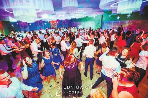 Mowa tu oczywiście o tegorocznej studniówce, czyli balu przedmaturalnym, który odbył się 20 stycznia w restauracji