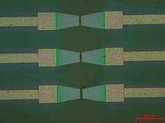 6. Nanodruty Krzemowe Podczas realizacji pracy badano nanodruty krzemowe wytwarzane w technologii FinFET przez ITE w Warszawie.