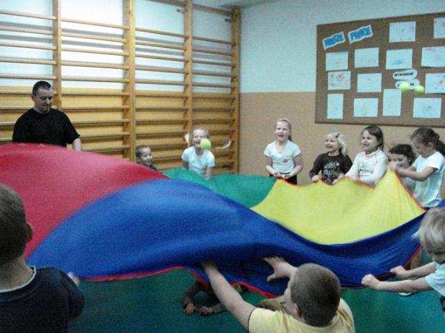 Wydanie Specjalne luty 2013 Rok szkolny 2012/2013 Strona 6 Między budynkami A i B znajduje się