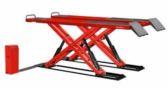 udźwig: 3 500 kg, wysokość unoszenia: 625 mm, wysokość minimalna: 130 mm. Podnośnik diagnostyczny o niskiej konstrukcji - 128 mm wysokości.