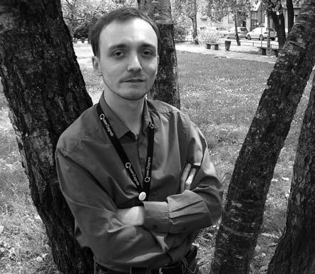 IETM Igor Ružić PIECE OF CURATOR Razgovor sa Zvonimirom Dobrovićem K ustos, kurator, programator, producent, izbornik.