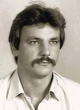 53. samostalna bojna ZNG Dugo Selo IVAN BE[ENI] Ro en 16. 12. 1956. u ^urilovcu, Op}ina Novi Marof, RH. Osnovnu {kolu poha ao u ^urilovcu. Zavr{io za ljeva~a. Radio u ljevaonici u ^ulincu.