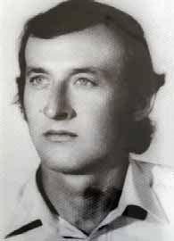 Natporu nik, stradao u selu Korita kod Novske 23. 11. 1991. Posljednje po~ivali{te na groblju u Voloderu. VLADIMIR FABIJANEC Ro en 01. 03. 1951.g. u Kutini Zavr{io Srednju {kolu u Kutini kao Bravar.